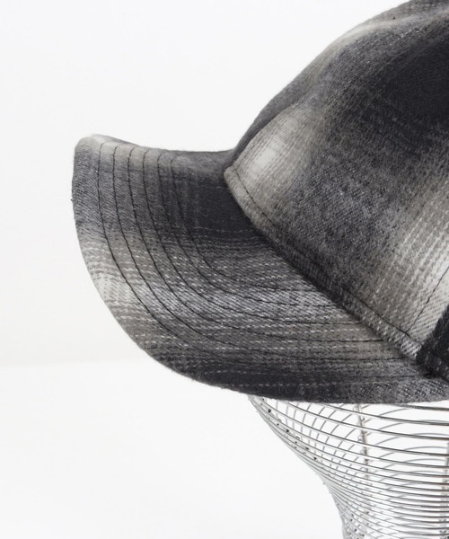 CAMBIO（カンビオ）の「mko12131-Ombre Check Short Cap アンパイヤキャップ（キャップ・メンズ・ブラック/チャコール/ネイビー・FREE）」の8枚目の写真