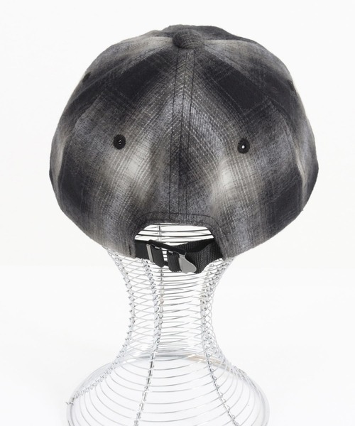 CAMBIO（カンビオ）の「mko12131-Ombre Check Short Cap アンパイヤキャップ（キャップ・メンズ・ブラック/チャコール/ネイビー・FREE）」の6枚目の写真