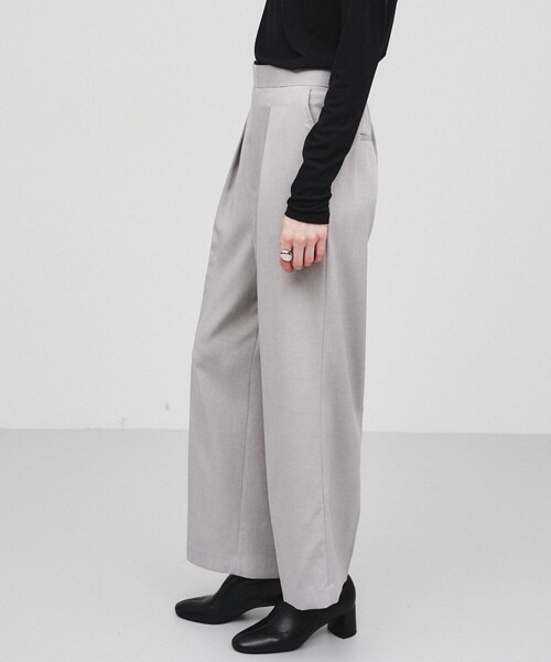 cloenc（クロエンス）の「◆【手洗い可／セットアップ】タックストレートパンツ（その他パンツ・レディース・ライトグレー/ダークグレー/ライトベージュ・01/02/03）」の16枚目の写真