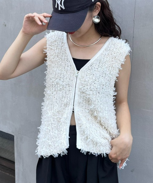 CIAOPANIC TYPY（チャオパニックティピー）の「リボンチュールヤーンZIPベスト（ベスト・レディース・ピンク/ベージュ/アイボリー/ブラック・ONE SIZE）」の5枚目の写真