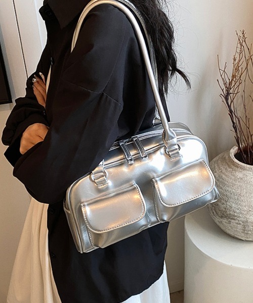 aimoha(アイモハ)の「クラシックPUハンドバッグ(ハンドバッグ・レディース・ブラック/オフホワイト/ブルー/シルバー/ピンク/レッド・FREE)」の6枚目の写真