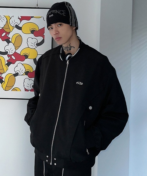 Ressaca（レサーカ）の「オーバーサイズワンポイントロゴフライト