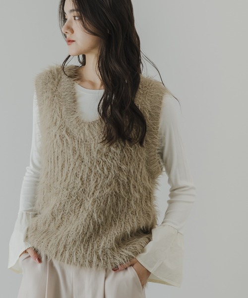 rectangle(レクタングル)の「フェザーヤーンVネックベスト(ニット/セーター・レディース・アイボリー/チャコールグレー/ベージュ・FREE)」の16枚目の写真