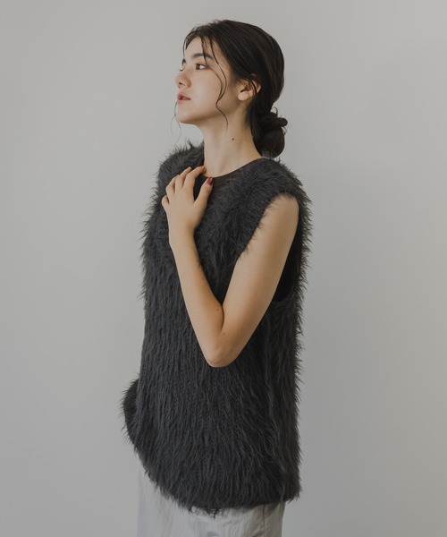 rectangle(レクタングル)の「フェザーヤーンVネックベスト(ニット/セーター・レディース・アイボリー/チャコールグレー/ベージュ・FREE)」の12枚目の写真