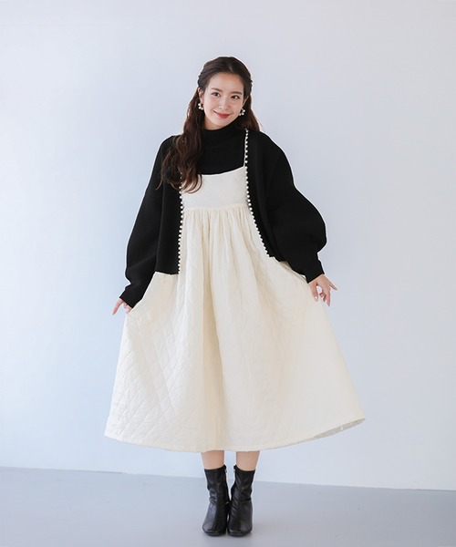 Fit more(フィットモア)の「ボリュームスリーブパールニットカーディガン(カーディガン/ボレロ・レディース・ブラック/グレー・FREE)」の9枚目の写真