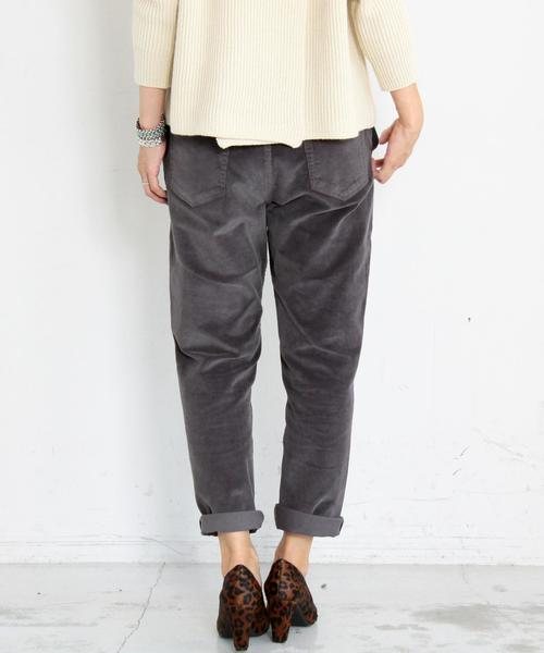 BEAUTY&YOUTH UNITED ARROWS（ビューティーアンドユースユナイテッドアローズ）の「【WEB限定】by∵ ※コーデュロイテーパードパンツ Ψ◆（その他パンツ・レディース・オフホワイト/ダークグレー/ベージュ/ダークグリーン・SMALL/MEDIUM/LARGE）」の11枚目の写真