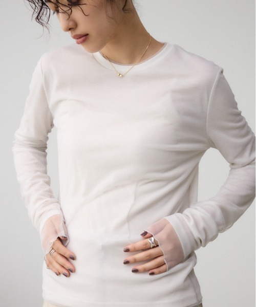 AZUL by moussy（アズールバイマウジー）の「チュールレイヤードロングTシャツ（Tシャツ/カットソー・レディース・チャコールグレー/ライトグレー/オフホワイト・FREE）」の3枚目の写真