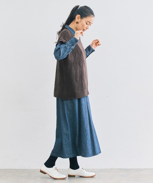 and myera（アンド マイラ）の「ａｎｄ　ｍｙｅｒａ　巻き風ニットベスト（ベスト・レディース・ブラウン・M/L/LL/S）」の7枚目の写真