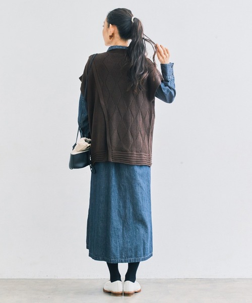 and myera（アンド マイラ）の「ａｎｄ　ｍｙｅｒａ　巻き風ニットベスト（ベスト・レディース・ブラウン・M/L/LL/S）」の8枚目の写真
