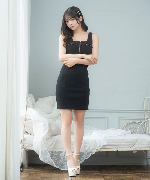 Tika(ティカ)の「キャバドレス ミニ タイト ノースリーブ チェーン縁取りノースリーブバストジップドレス ワンピース キャバワンピ(ワンピース・レディース・ブラック/ピンク/ベージュ・M/XL/L/S)」の6枚目の写真