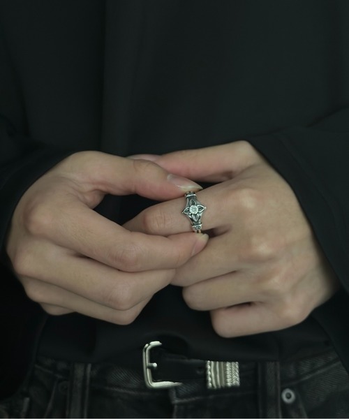 blatto(ブラット)の「【blatto 925silver】925シルバー ストーン フラワー フリーサイズ サイズ調節可 リング 指輪 bla-ring-00737 N(リング・メンズ・クリア/ブルー/ブラック・FREE)」の11枚目の写真