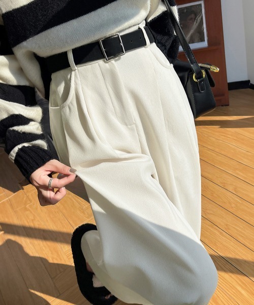 Miniministore(ミニミニストア)の「コーデュロイパンツ裏起毛ノーマル2タイプ(カーゴパンツ・レディース・ブラック系1/ブラック系2/ブラウン系1/ブラウン系2/ベージュ系1/ベージュ系2/アイボリー系1/アイボリー系2・M/L/XL)」の7枚目の写真