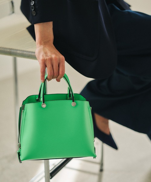 E'POR(エポール)の「【E'POR】Y BAG Mini【超軽量】(ハンドバッグ・レディース・ブラック/ラベンダー/キナリ/ライトグリーン/グリーン/ライトグレー/ミント/ダークグリーン/グレー/ピンク/パープル/ダークブラウン・FREE)」の7枚目の写真