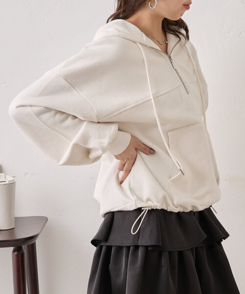 ハーフジップワンポイントフードルーズパーカー（パーカー）｜Chico