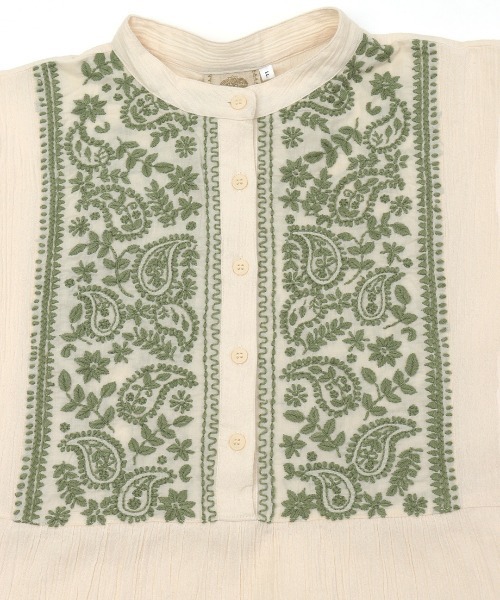 Rico クレープペイズリー刺繍プルオーバー（シャツ/ブラウス
