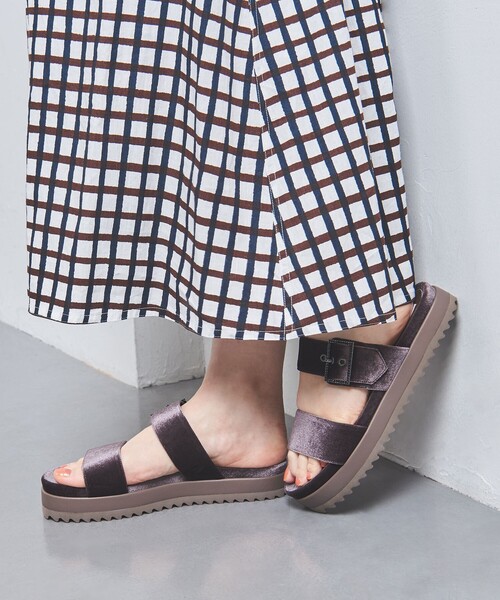 UNITED ARROWS（ユナイテッドアローズ）の「ビジュー ミュール（サンダル・レディース・ベージュ/グレー/ブラック・38/37/36/35）」の10枚目の写真