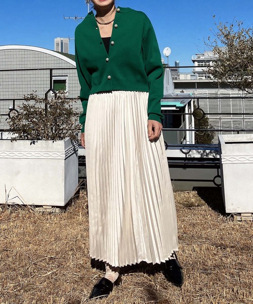 AS KNOW AS plus（アズノゥアズプラス）の「●パールボタン クルーネックカーディガン（カーディガン/ボレロ・レディース・ブラック/オフホワイト/グリーン/ホワイト×ブラック・FREE）」の7枚目の写真