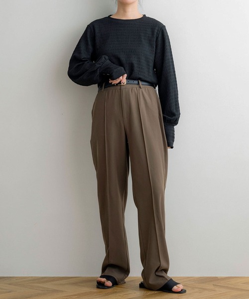 NOAHL(ノアル)の「【NOAHL】センターシームストレートスリムパンツ(スラックス・レディース・イエロー系/ブラウン/グレイッシュベージュ・M/L)」の8枚目の写真