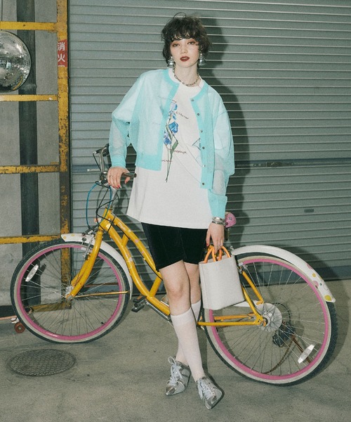 ELLEgirl（エルガール）の「アイリスプリントチュニックTシャツ【ELLEgirl/エルガール】（Tシャツ/カットソー・レディース・ブラック/ネイビー/オフホワイト・FREE）」の10枚目の写真