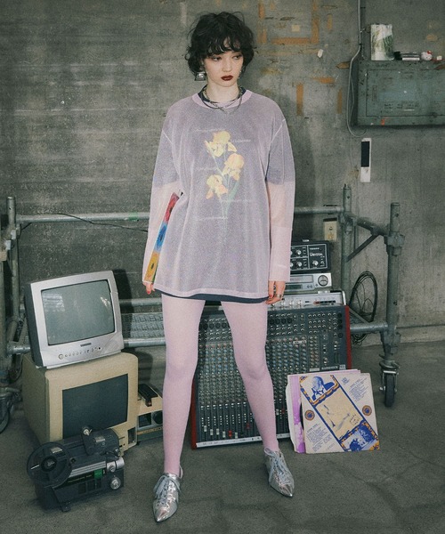 ELLEgirl（エルガール）の「アイリスプリントチュニックTシャツ【ELLEgirl/エルガール】（Tシャツ/カットソー・レディース・ブラック/ネイビー/オフホワイト・FREE）」の16枚目の写真