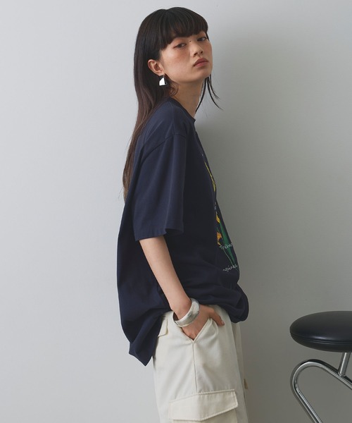 ELLEgirl（エルガール）の「アイリスプリントチュニックTシャツ【ELLEgirl/エルガール】（Tシャツ/カットソー・レディース・ブラック/ネイビー/オフホワイト・FREE）」の21枚目の写真