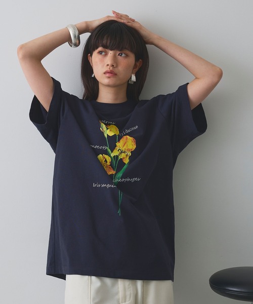 ELLEgirl（エルガール）の「アイリスプリントチュニックTシャツ【ELLEgirl/エルガール】（Tシャツ/カットソー・レディース・ブラック/ネイビー/オフホワイト・FREE）」の18枚目の写真
