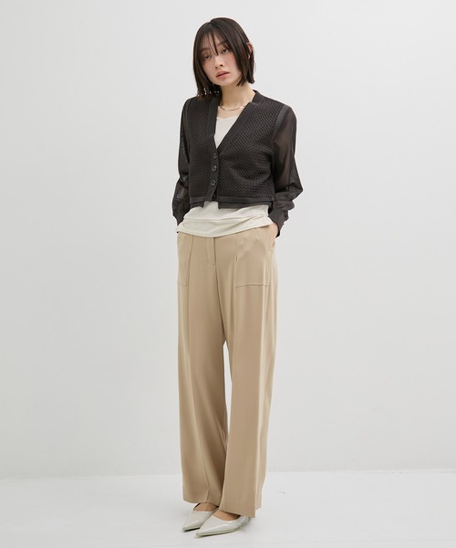 UNITED TOKYO（ユナイテッドトウキョウ）の「バックサテンベイカーパンツ｜ウォッシャブル/オフィスカジュアル/オケージョン/防シワ（その他パンツ・レディース・ベージュ/ブラック・1/2）」の12枚目の写真