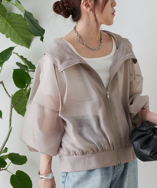 COLONY 2139（コロニートゥーワンスリーナイン）の「【リバイバル】シアーエステルボイルフード付マンパ（シャツ/ブラウス・レディース・ブラック/グレイッシュベージュ/オフホワイト/グレー/ブラウン・FREE）」の5枚目の写真