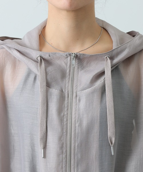 COLONY 2139（コロニートゥーワンスリーナイン）の「【リバイバル】シアーエステルボイルフード付マンパ（シャツ/ブラウス・レディース・ブラック/グレイッシュベージュ/オフホワイト/グレー/ブラウン・FREE）」の12枚目の写真