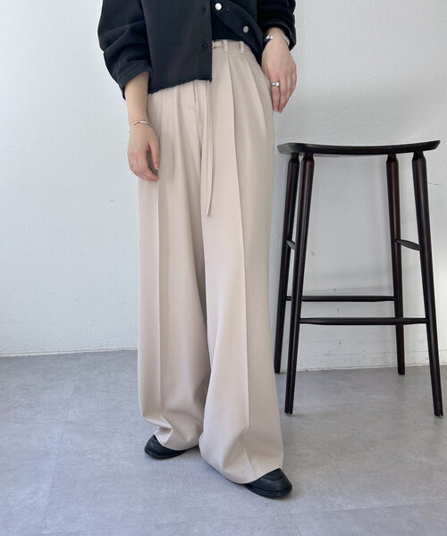 mystic（ミスティック）の「ベルト付き2タックパンツ（その他パンツ・レディース・ブラック/アイボリー/グリーン・1/2）」の4枚目の写真