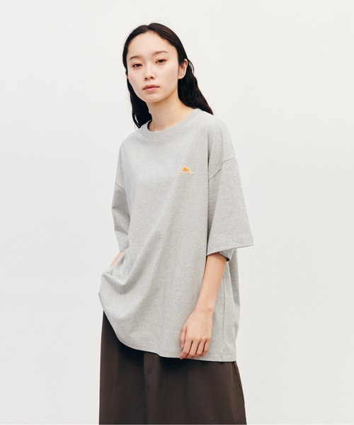 KELTY(ケルティ)の「バック ロゴ S/S ティーシャツ(Tシャツ/カットソー・レディース・ブラック/ヘザーグレー/ホワイト/ベージュ/ネイビー・M/S/L/XL)」の18枚目の写真
