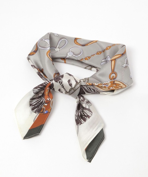 GLOBAL WORK（グローバルワーク）の「シルクプリントスカーフ/321108（バンダナ/スカーフ・レディース・ホワイト系その他3/その他1/ホワイト系その他2/ベージュ/グレー/ブルー/ベージュ系その他6/ブルー系その他/ベージュ系その他/ネイビー系9/ベージュ系その他2/オレンジ/ネイビー・ONE SIZE）」の5枚目の写真