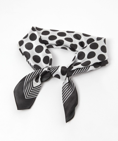 GLOBAL WORK（グローバルワーク）の「シルクプリントスカーフ/321108（バンダナ/スカーフ・レディース・ホワイト系その他3/その他1/ホワイト系その他2/ベージュ/グレー/ブルー/ベージュ系その他6/ブルー系その他/ベージュ系その他/ネイビー系9/ベージュ系その他2/オレンジ/ネイビー・ONE SIZE）」の2枚目の写真