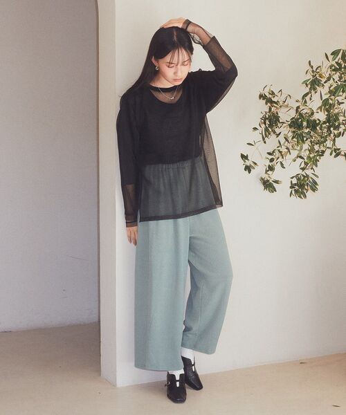 earth music&ecology(アースミュージックアンドエコロジー)の「シアールーズニットプルオーバー(Tシャツ/カットソー・レディース・ピンクベージュ/ライトブルー/ブラック/ミント・FREE)」の14枚目の写真