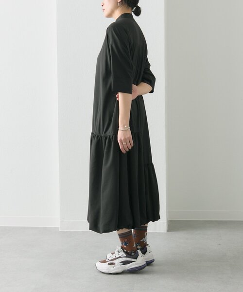 ear PAPILLONNER(イアパピヨネ)の「裾バルーン半袖シャツワンピース【SUM1 STYLE(スミスタイル)】(ワンピース・レディース・ブラック・FREE)」の4枚目の写真