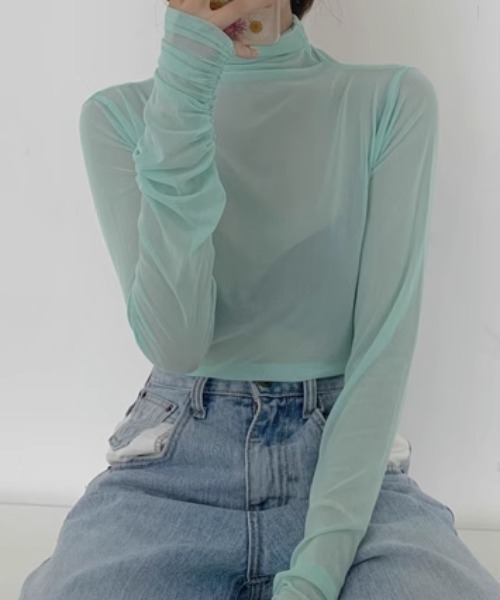 CELENA BEATS(セレナビーツ)の「シャーリング シアー メッシュ タートル トップス(Tシャツ/カットソー・レディース・ホワイト/ブラック/グリーン/ブルー/パープル/イエロー/ピンク・FREE)」の4枚目の写真