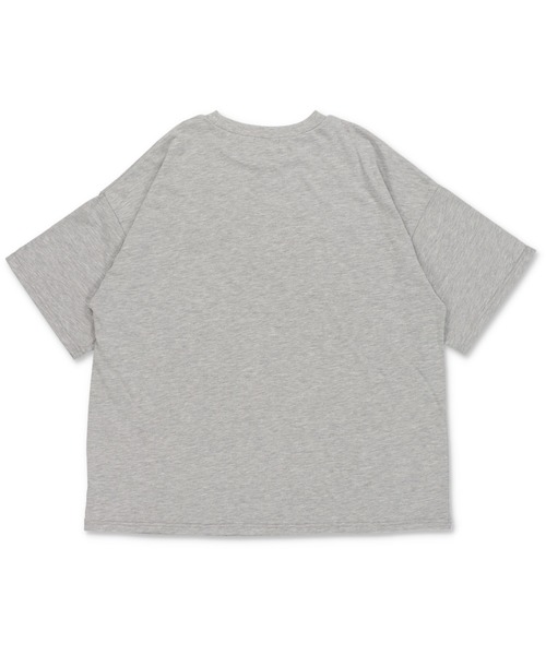 SPINNS(スピンズ)の「半袖オーバーサイズTシャツ/デニムワッペン(Tシャツ/カットソー・レディース・ブラック/オフホワイト/杢グレー/ベージュ/ピンク・ONESIZE)」の11枚目の写真