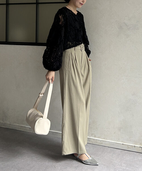 Thevon（ゼボン）の「スクエアショルダーバッグ（トートバッグ・レディース・アイボリー/ブラック/ダークブラウン・FREE）」の13枚目の写真