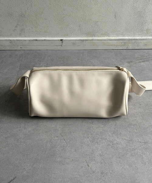 Thevon（ゼボン）の「スクエアショルダーバッグ（トートバッグ・レディース・アイボリー/ブラック/ダークブラウン・FREE）」の12枚目の写真