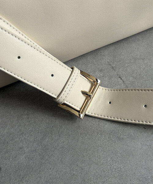 Thevon（ゼボン）の「スクエアショルダーバッグ（トートバッグ・レディース・アイボリー/ブラック/ダークブラウン・FREE）」の10枚目の写真