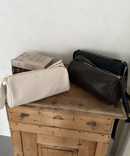 Thevon（ゼボン）の「スクエアショルダーバッグ（トートバッグ・レディース・アイボリー/ブラック/ダークブラウン・FREE）」の5枚目の写真