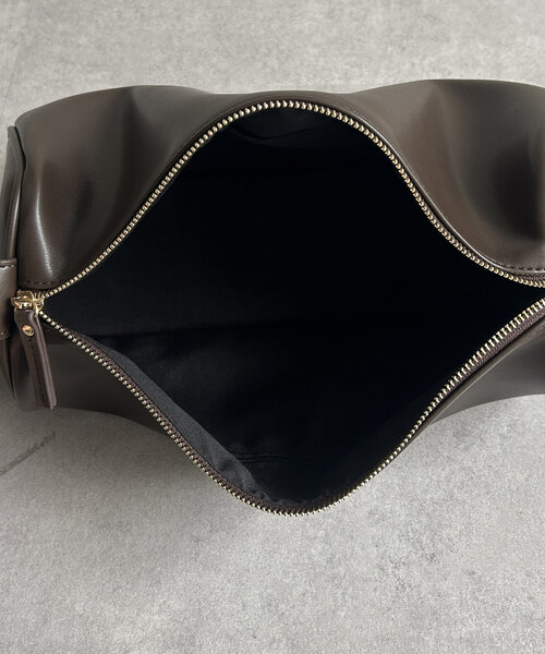 Thevon（ゼボン）の「スクエアショルダーバッグ（トートバッグ・レディース・アイボリー/ブラック/ダークブラウン・FREE）」の18枚目の写真