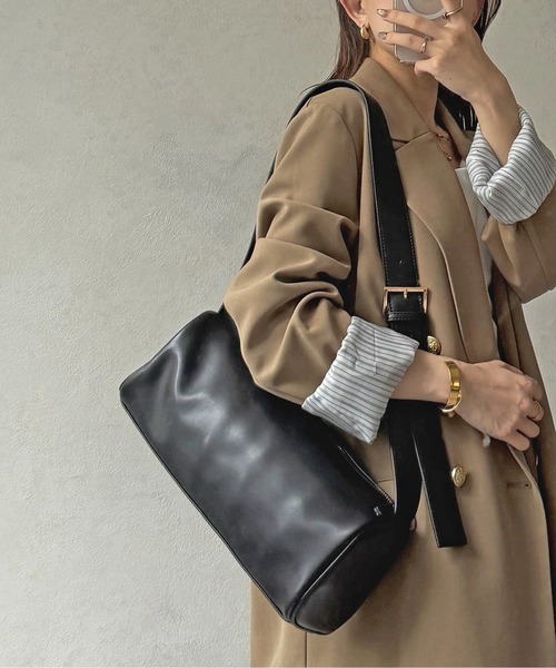 Thevon（ゼボン）の「スクエアショルダーバッグ（トートバッグ・レディース・アイボリー/ブラック/ダークブラウン・FREE）」の3枚目の写真