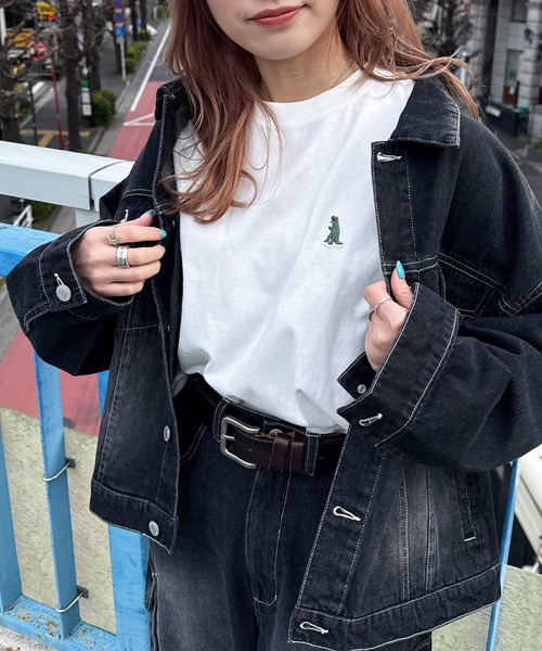 DOUBLE NAME（ダブルネーム）の「【m:rex】ミニ恐竜ワッペンBIG TEE/ユニセックス（Tシャツ/カットソー・レディース・ブラック/オフホワイト/グリーン・FREE）」の14枚目の写真