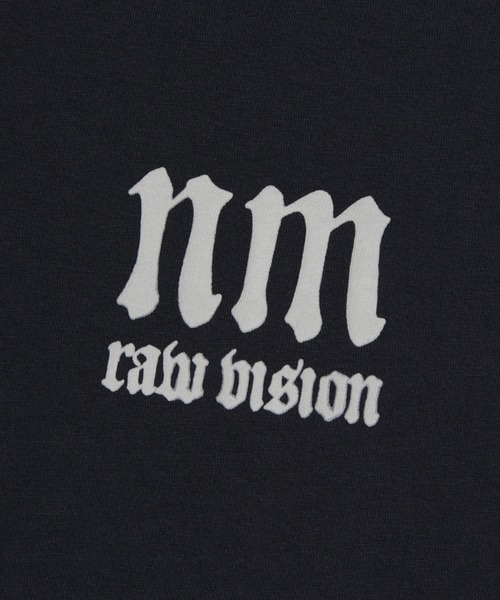 NOMANUAL（NOMANUAL）の「【NOMANUAL】R.V ARCH LOGO T-SHIRT / 【ノーマニュアル】ロゴ半袖Tシャツ（Tシャツ/カットソー・メンズ・ホワイト/ブラック/チャコール・M/L）」の12枚目の写真