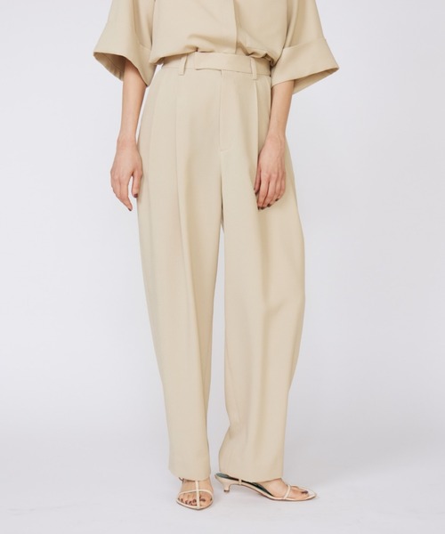 INED（イネド）の「【三尋木奈保コラボ】辛口モードなバレルパンツ「セットアップ対応」（その他パンツ・レディース・チャコールグレー/ベージュ・7号/9号/11号）」の18枚目の写真