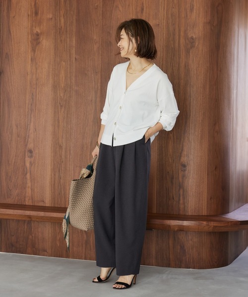 INED（イネド）の「【三尋木奈保コラボ】辛口モードなバレルパンツ「セットアップ対応」（その他パンツ・レディース・チャコールグレー/ベージュ・7号/9号/11号）」の10枚目の写真