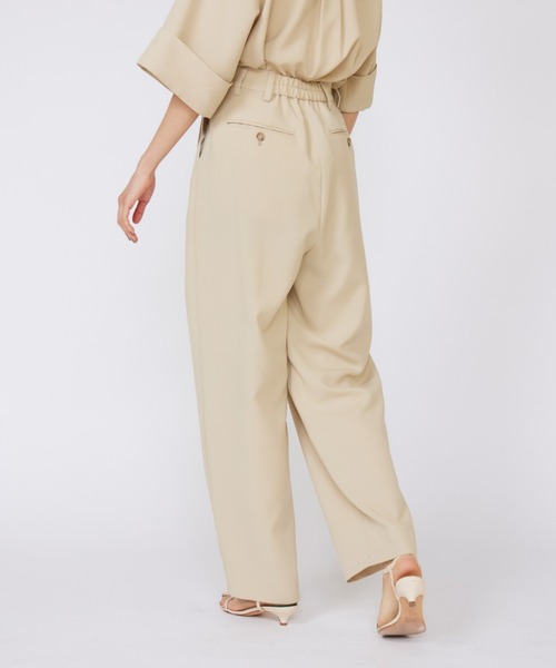 INED（イネド）の「【三尋木奈保コラボ】辛口モードなバレルパンツ「セットアップ対応」（その他パンツ・レディース・チャコールグレー/ベージュ・7号/9号/11号）」の20枚目の写真