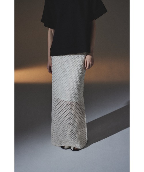 RIM.ARK(リムアーク)の「Lace knit SK レースニットスカート(スカート・レディース・ブラック/オフホワイト/グレイッシュベージュ・38/36)」の4枚目の写真