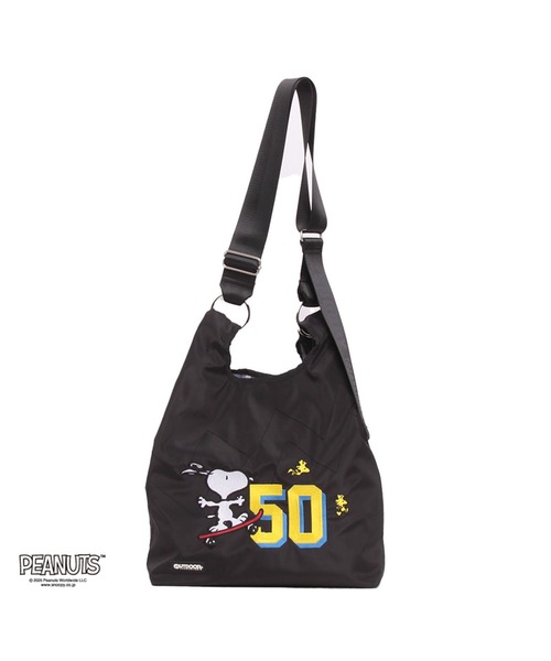 OUTDOOR PRODUCTS(アウトドアプロダクツ)の「アウトドア【OUTDOOR】PEANUTSコレクション スヌーピー メッセンジャー2WAYショルダー(ショルダーバッグ・レディース・ブラック/ベージュ/グレー・フリ-)」の1枚目の写真